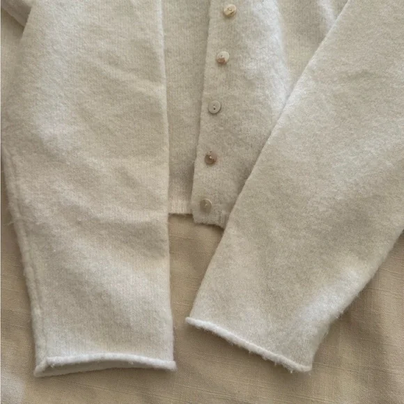 CJLA Ellie ivory White Button-Up Sweater cardigan - Picture 6 of 7